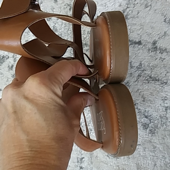 FRANCO SARTO | strappy buckle sandals | faux leather | brown | 8.5 - Picture 6 of 8